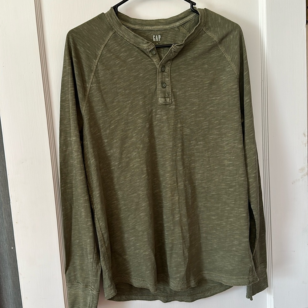 Men’s long sleeve shirt